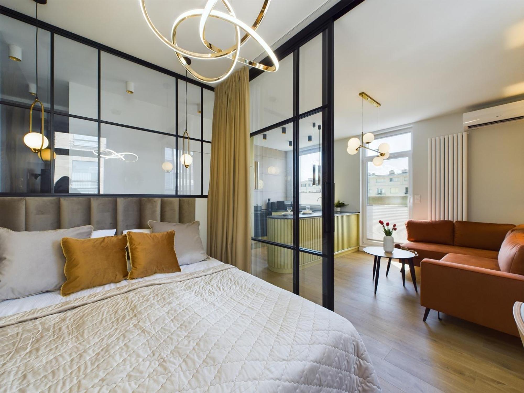 City Center Apartments Hoza By Noclegi Renters Warsaw Exterior photo